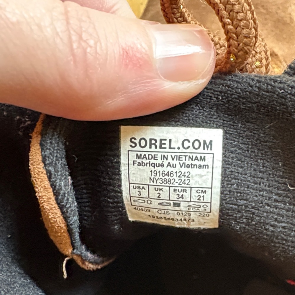Sorel Emilie Brown Suede Watwrproof Combat Boots with Gold Stars - Picture 9 of 9